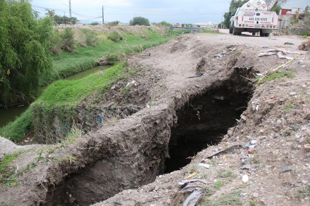 Fotorreportaje: Se abre socavón en dren El Arenal