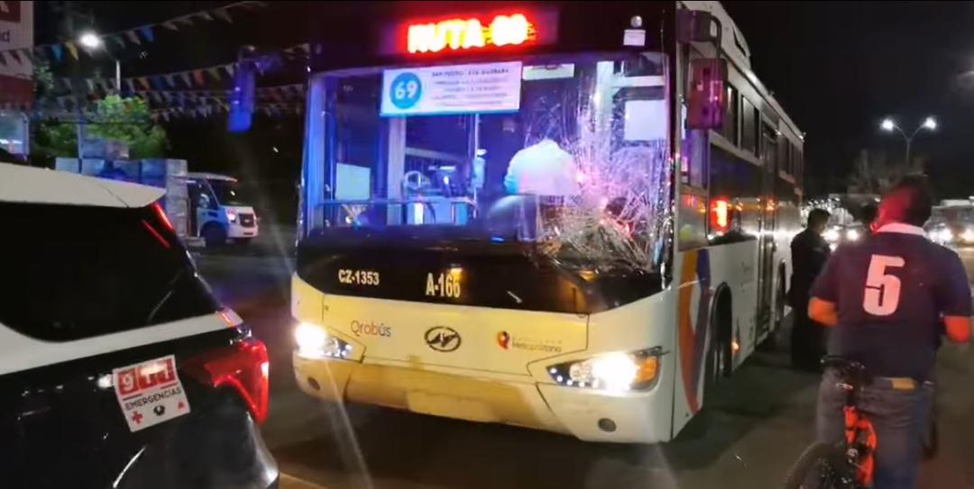 Transporte público atropella a ciclista en Constituyentes