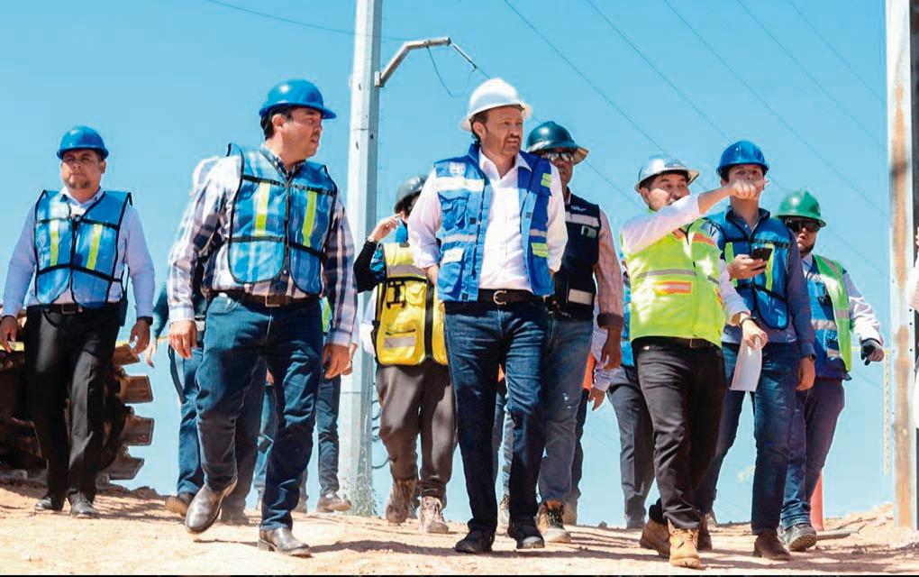 Mauricio Kuri supervisa obras de puentes inferiores vehiculares en SJR