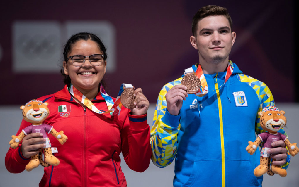 Andrea Ibarra de ganó la medalla de bronce en la prueba de pistola de aire comprimido 10 metros./@juegosolimpicos