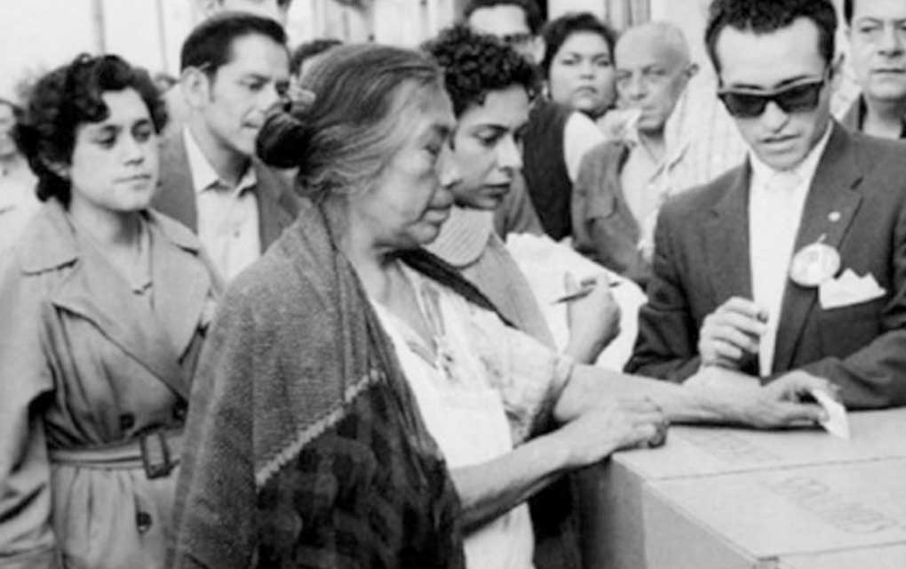 La mujer emitió su voto por primera vez el 3 de julio de 1955. /foto/especial
