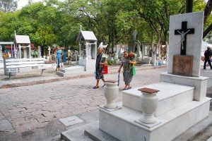 Buscan mitigar la saturación de panteones en Querétaro