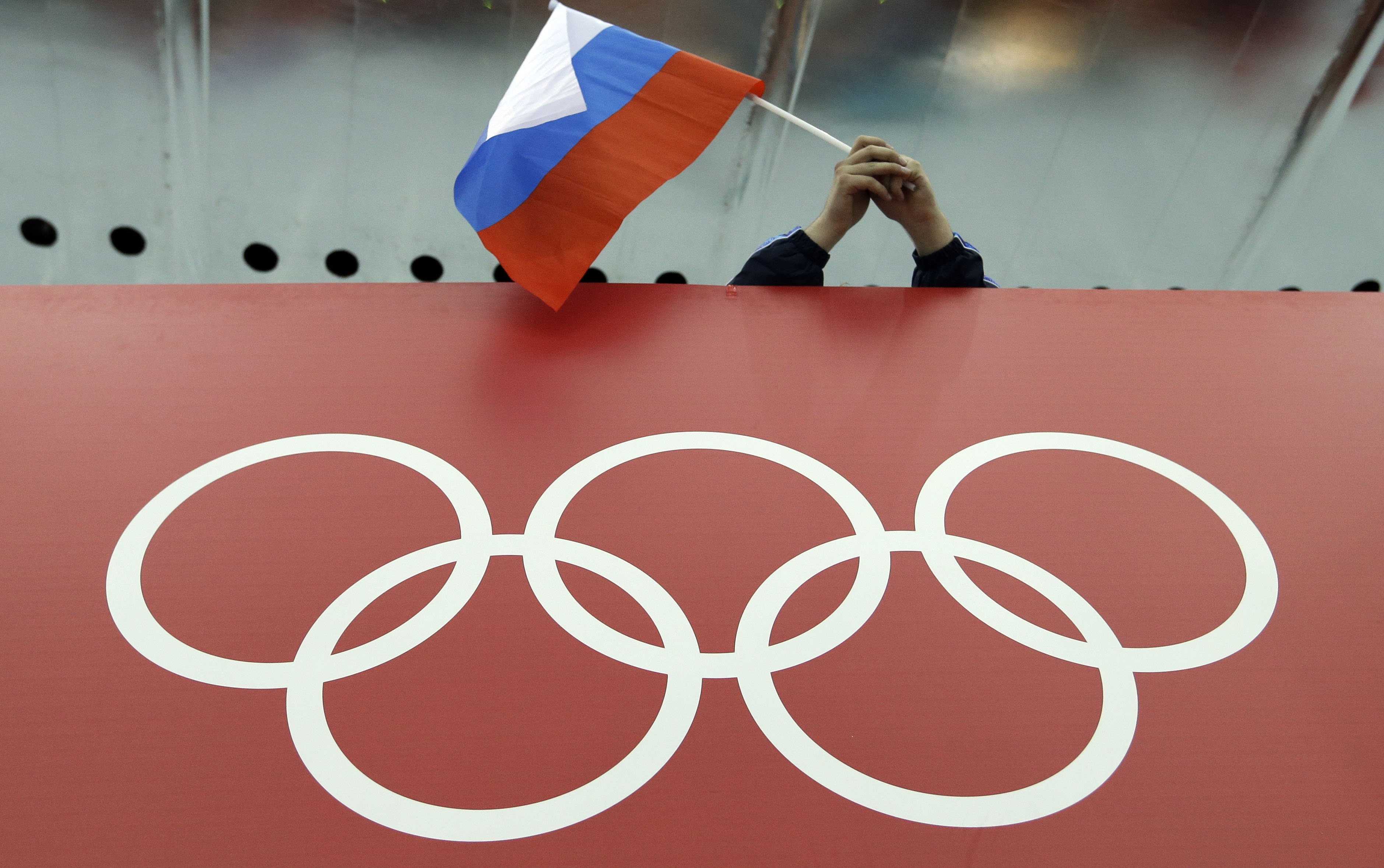 La IAAF extendió su prohibición a la presencia de Rusia en competiciones internacionales./AP