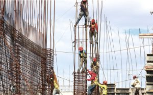 Gobierno rechaza ser aval de constructores ante la Banca Internacional