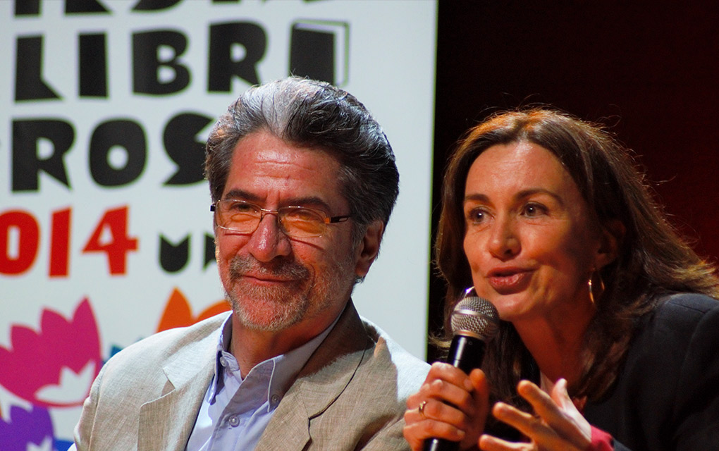Rafael Pérez Gay y Rosa Beltrán, Coordinadora de Literatura de la UNAM en 2014. / Foto: Especial.