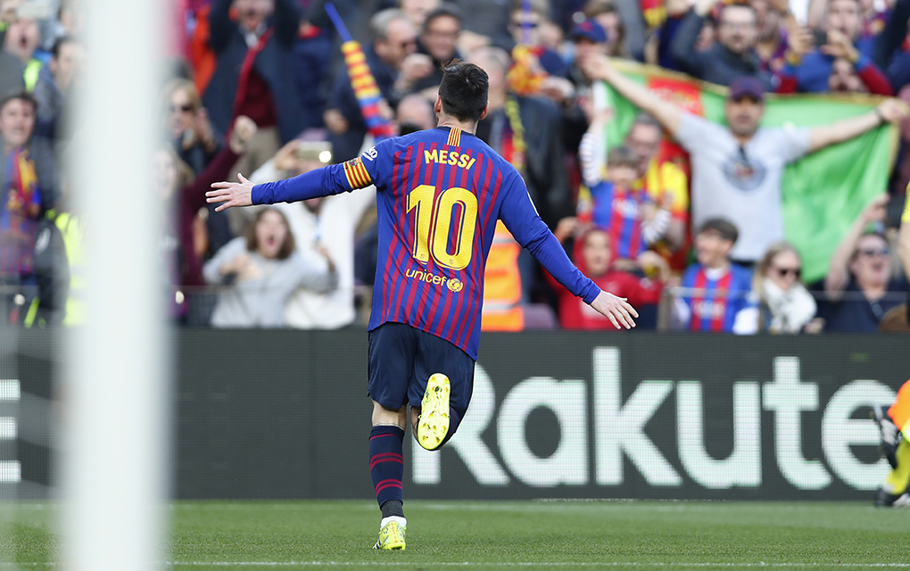 Messi cerró su gran recital con su noveno juego con por lo menos dos tantos./AP