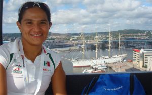 La nadadora Nora Toledano hizo historia al convertirse en la primera mexicana y primera Latinoamericana en completar el plan de los Siete Mares./@NoraToledanoC