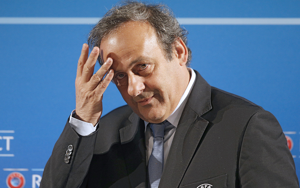 La FIFA dijo que está al tanto de la situación de Platini, pero rechazó comentar más al respecto./AP