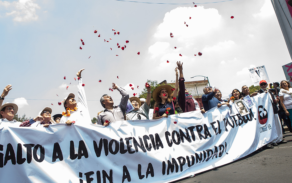 Decenas de capitalinos salieron a marchar por la conmemoración y memoria de la matanza del Halconazo / Foto: Cuartoscuro. 
