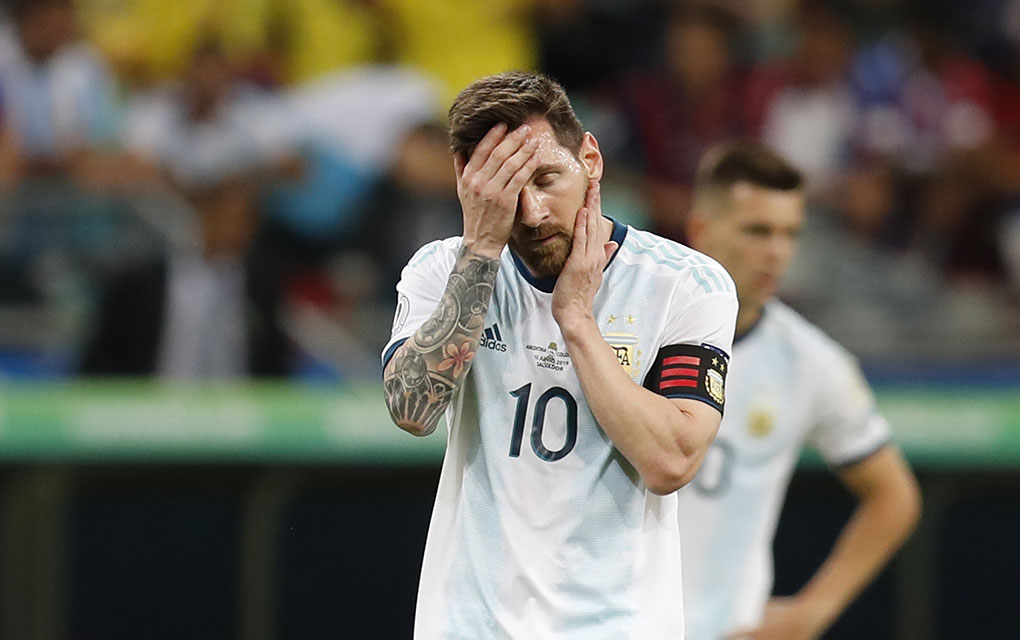 Argentina deja ir la ventaja en debut ante Chile / Foto: AP