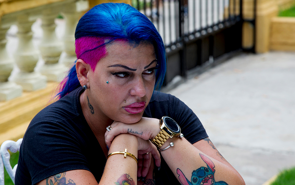 Dianelys Alfonso, una cantante que se ganó el apodo Diosa de Cuba con su voz, durante una entrevista / Foto: AP. 
