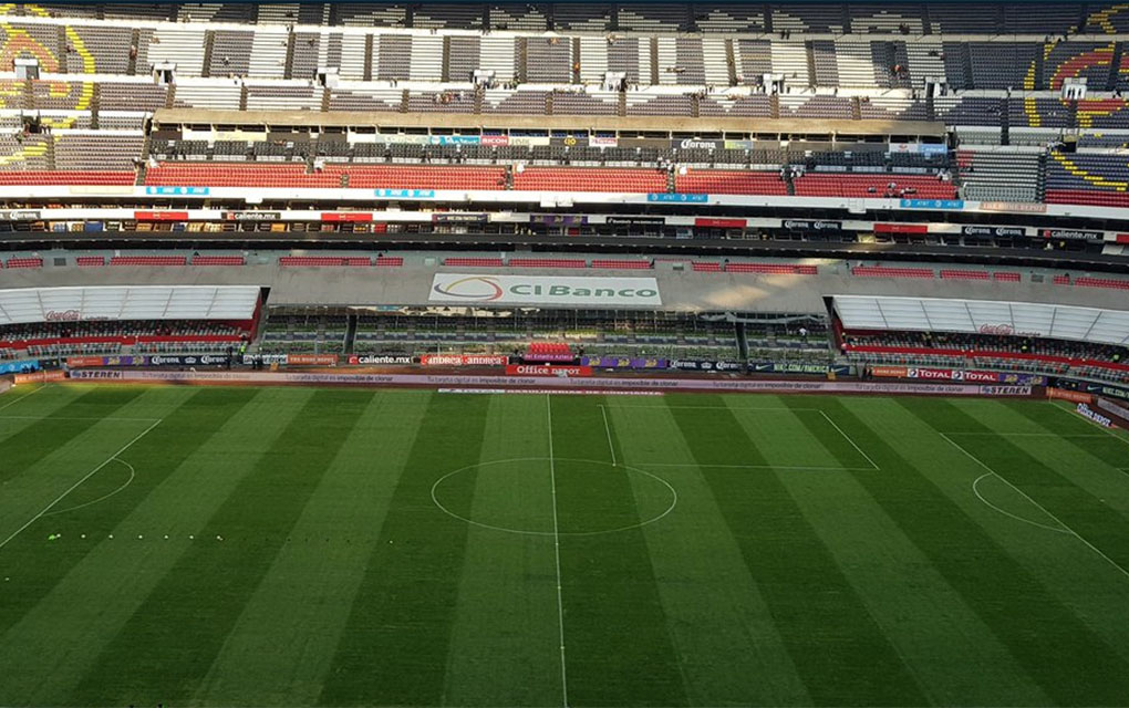 En el país, sólo el estadio Azteca reúne los requerimientos para la realización de partidos de la NFL./Especial