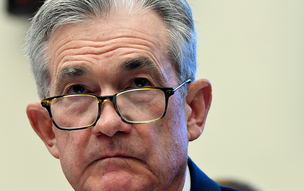 La Fed reduce tasas para estimular la economía de EUA