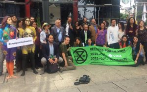Demandan activistas a empresas acciones en favor del medio ambiente
