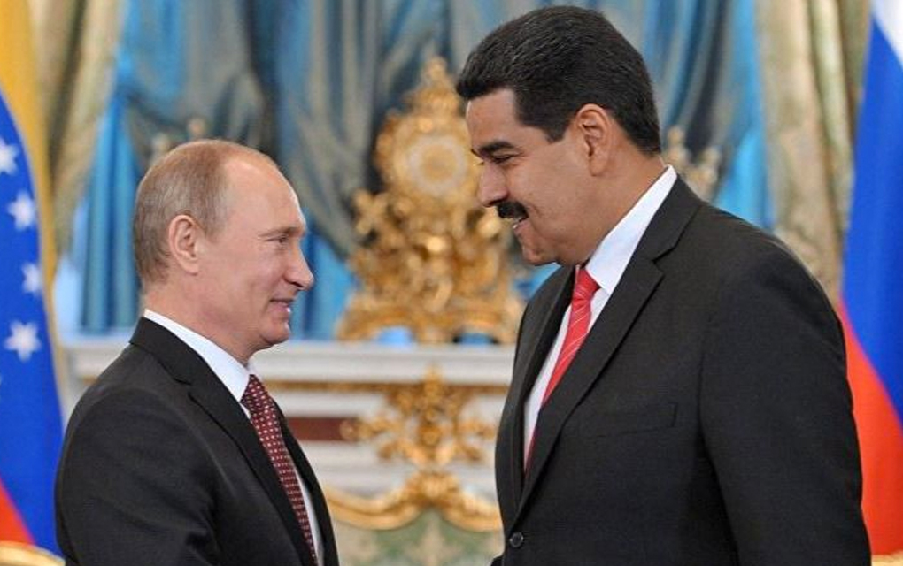El presidente de Rusia, Vladimir Putin junto con su par venezolano, Nicolás Maduro. 