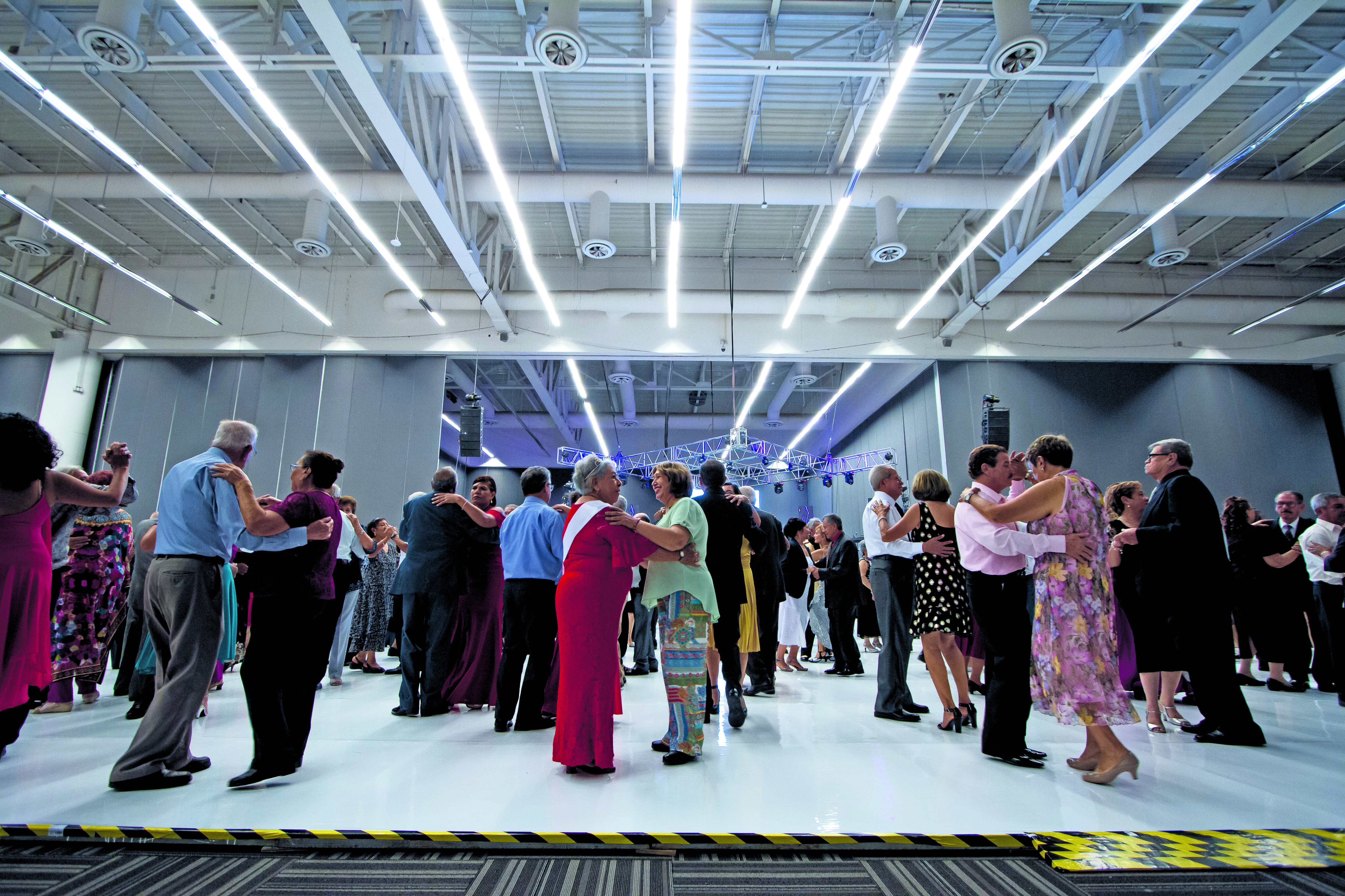 Baile de Gala de las personas adultas mayores - DIF Estatal. /Foto: Francisco Roblero