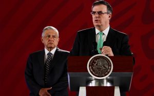 Vacuna de CanSino envasada en México podría aplicarse a finales de marzo: Ebrard