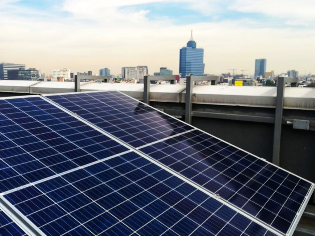 Instala paneles solares de Piensa Verde Querétaro