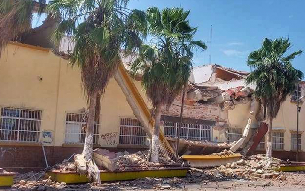 Escuela destruida en Juchitán, Oaxaca / Lorena Rudo 
