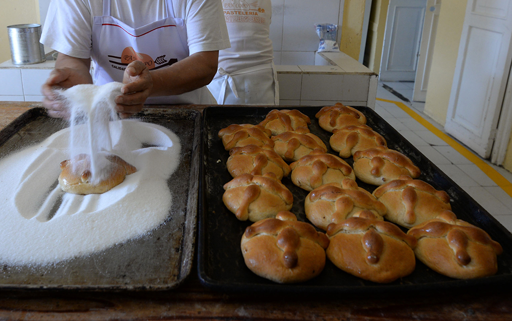 Preparar este delicioso pan de temporada es más sencillo de lo que imaginas./Cuartoscuro 