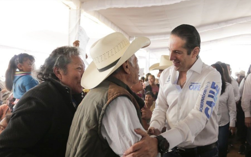 El gobernador Francisco Domínguez  encabeza la lista en honestidad