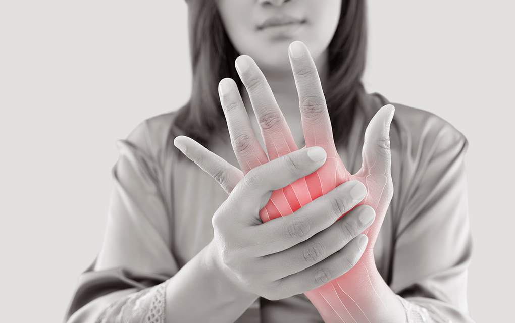 La artritis, afecta en mayor medida a las mujeres / iStock 