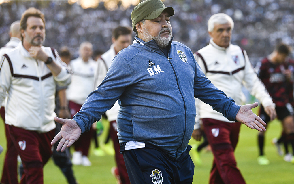 Mejora la salud de Diego Maradona