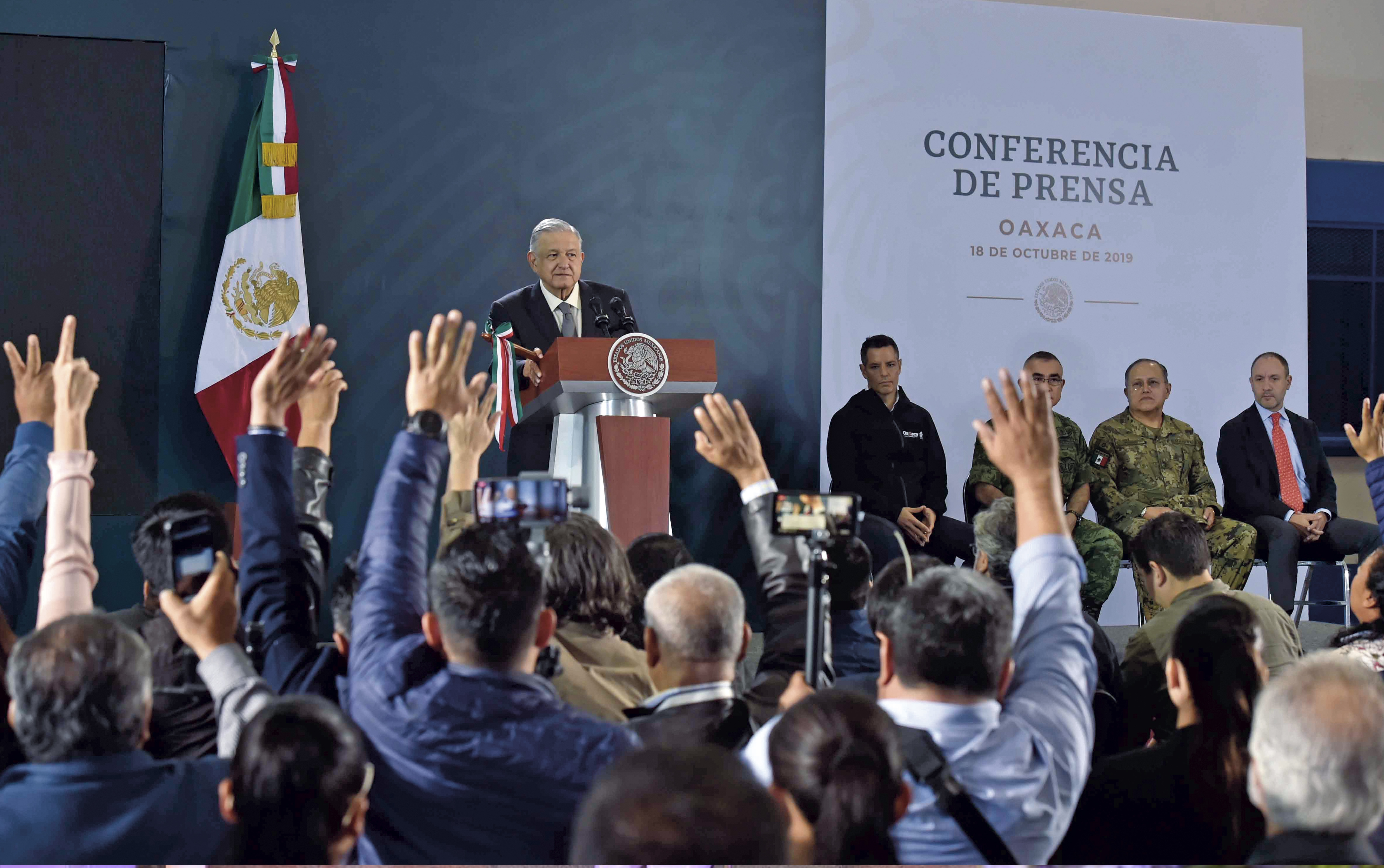 La falta de crecimiento en México es atribuida por especialistas a la inseguridad percibida por los habitantes/ AP
