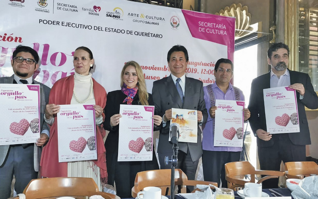 En rueda de prensa, Paulina Aguado Romero (centro) hizo el anuncio de ‘Orgullo de mi país, artesanía mexicana’./Foto: Especial