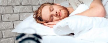 ¿Sabías que dormir mal te hace menos atractivo?