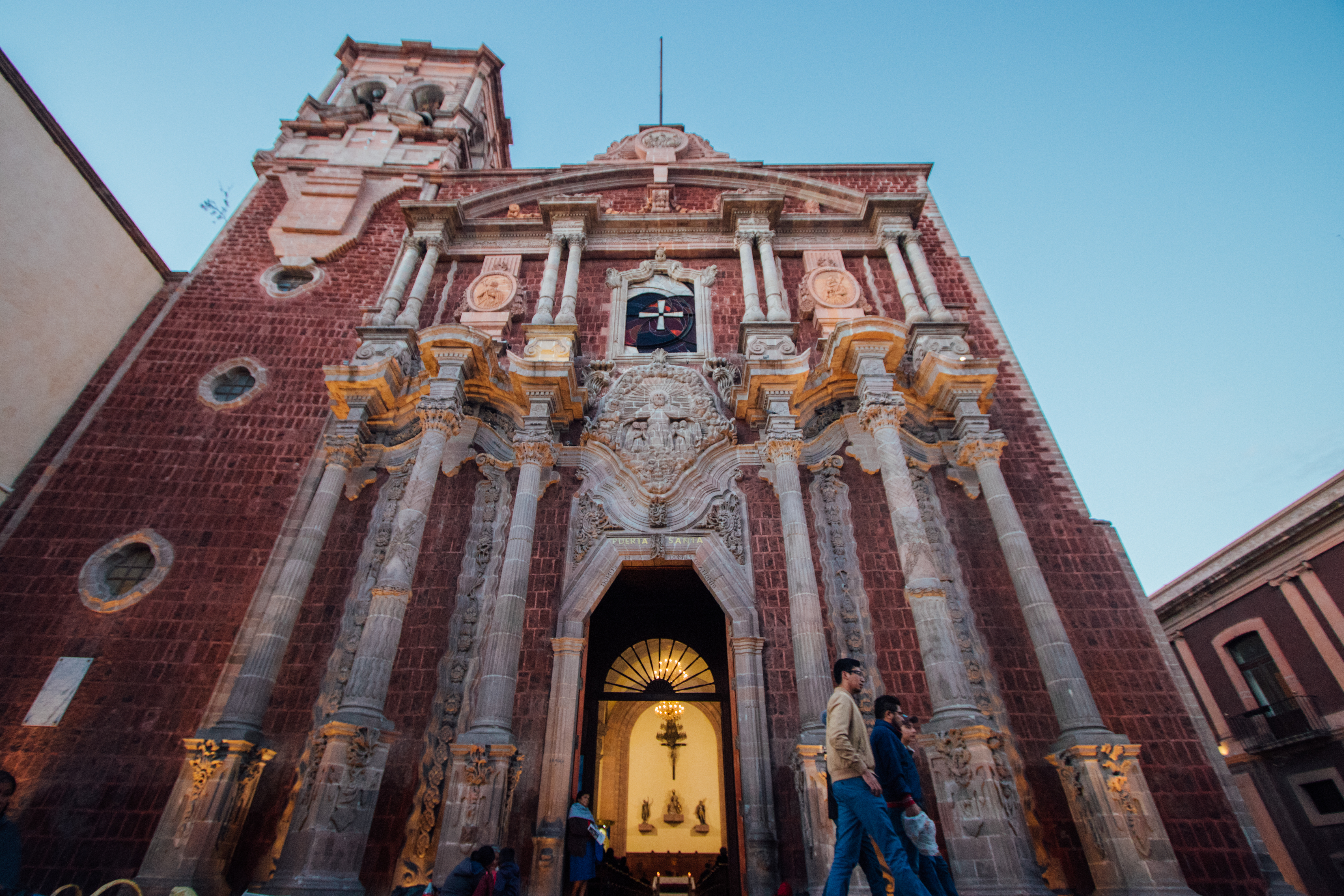 Se esperan 30 mil visitantes para viacrucis en el centro de Querétaro