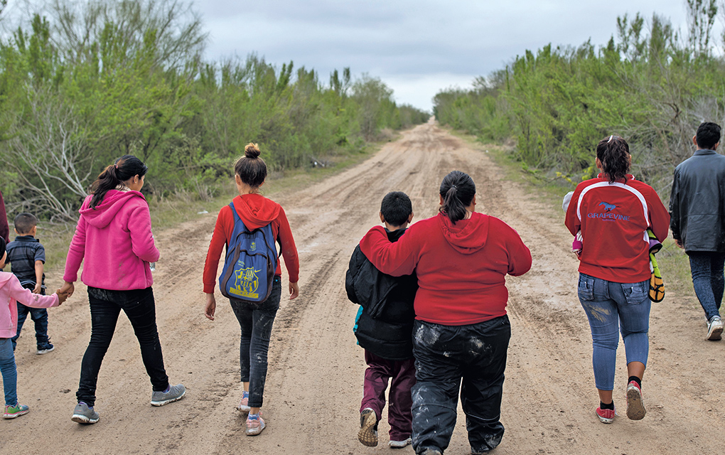 Ciudadanos centroamericanos recorren miles de kilómetros para llegar a Estados Unidos. 