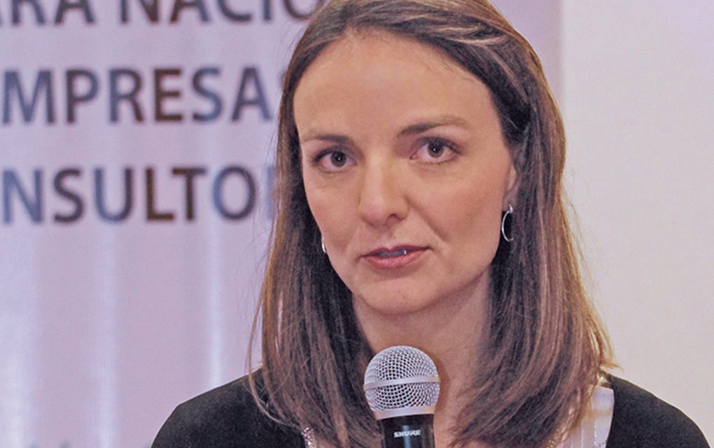 La diputada federal Ana Paola López Birlain dijo que esta decisión a quien más le afecta es a los pobres.