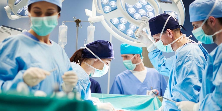 Se suspenden los transplantes para evitar riesgo de contagios