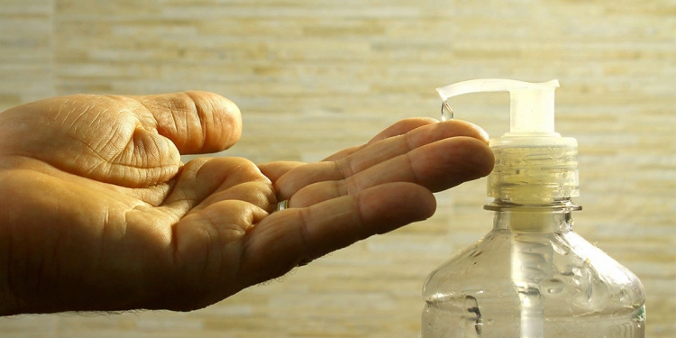 Grupo Modelo donará 300 mil botellas de gel antibacterial