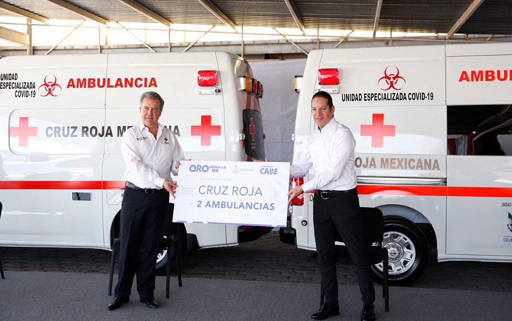 Encabeza Gobernador entrega de ambulancias a la Cruz Roja Querétaro