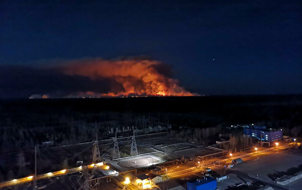 Controlan incendio cercano a central nuclear de Chernobyl