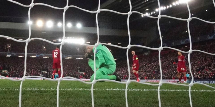 Liverpool FC anuncia baja de sueldo de sus empleados