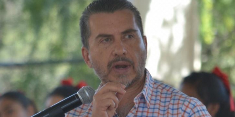 Llama Hugo Cabrera a terminar con parálisis legislativa