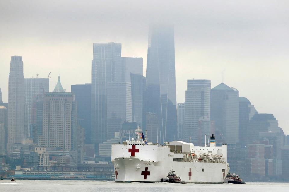 Foto: AP / Nueva York recibirá respiradores artificiales de China y Oregon