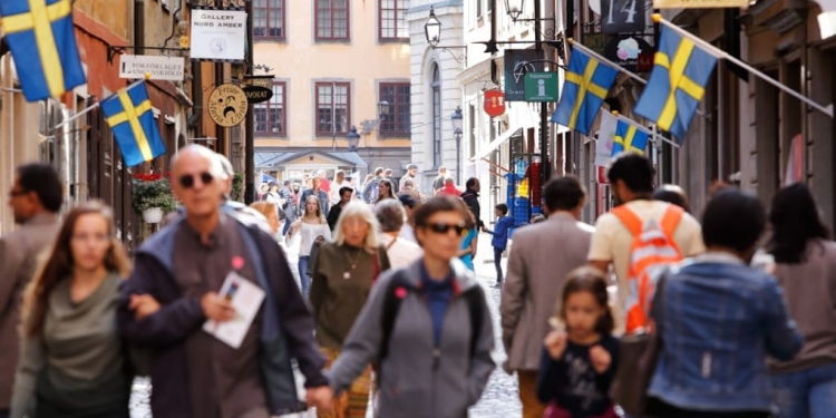 ‘La vida sigue’: Suecia y su forma de enfrentar el virus sin cuarentena