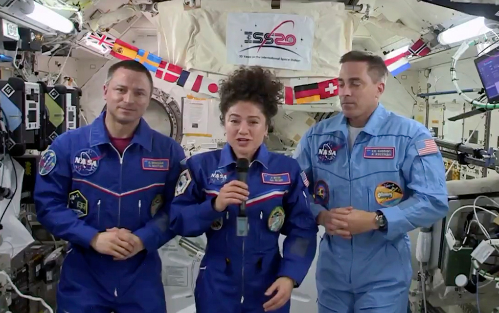 Astronautas regresan a la Tierra luego de 200 días en órbita