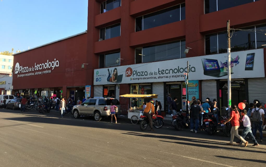 Por no acatar normas, cierran plazas en avenida Zaragoza