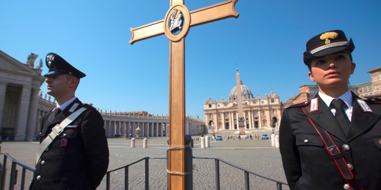 Papa pide solidaridad mundial frente a desafío de la época