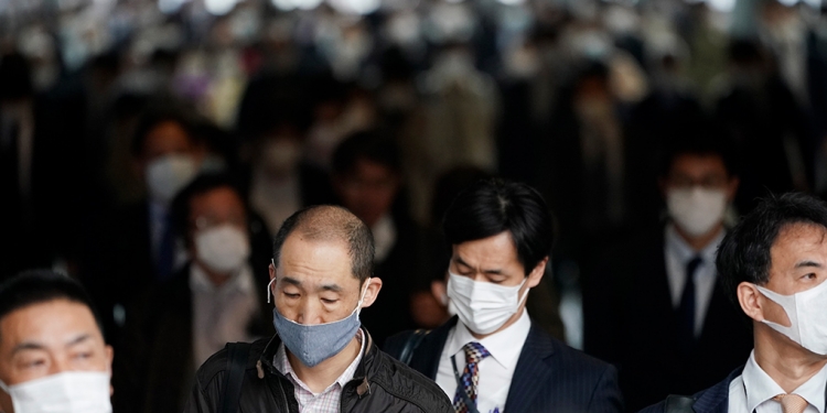 Japón prohíbe el ingreso de extranjeros no residentes