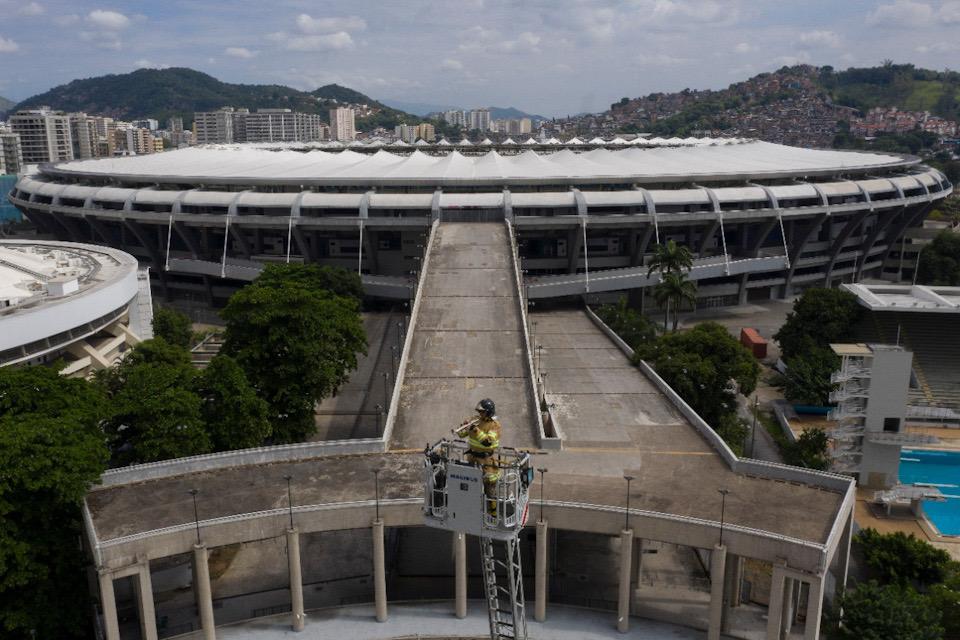 Foto: AP / Inauguran hospital para COVID-19 junto al estadio Maracaná