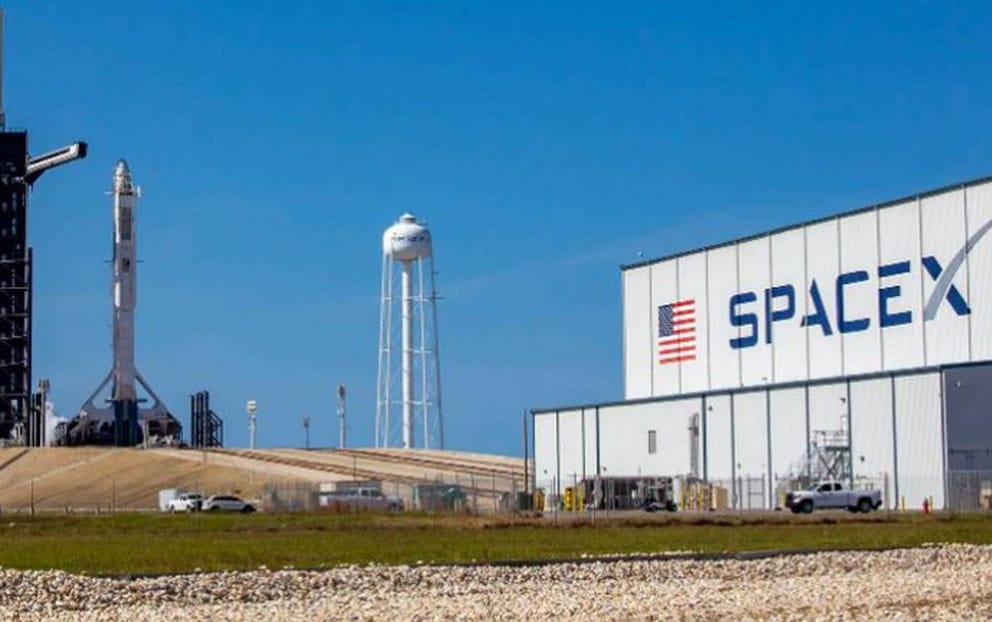 Se aplaza al sábado el lanzamiento tripulado de SpaceX y la NASA