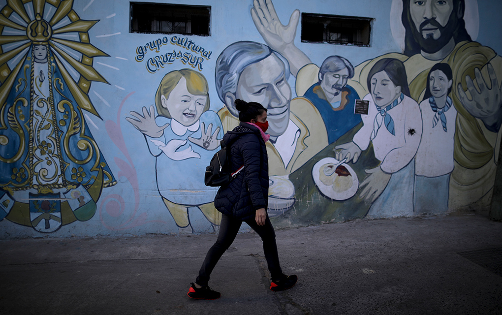 La pandemia sume a Argentina en una de sus peores crisis