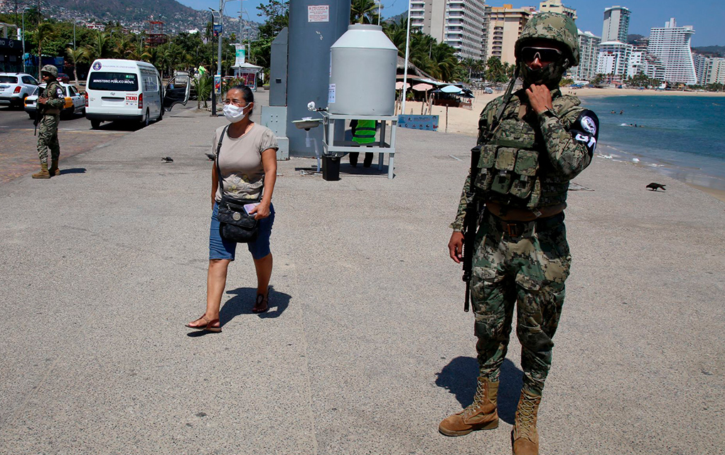 Acapulco espera a turistas con menos virus y violencia
