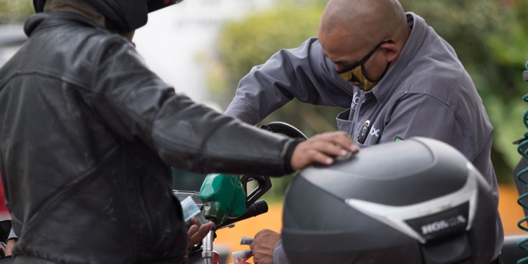 Gasolinas 'presionan' alza en inflación de primer quincena de julio